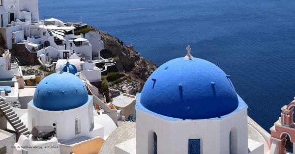 Featured image for “Descubra a Magia de Santorini: Destinos Exclusivos e Experiências Inesquecíveis”